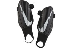 Nike Charge Scheenbeschermers Zwart/wit KIDS