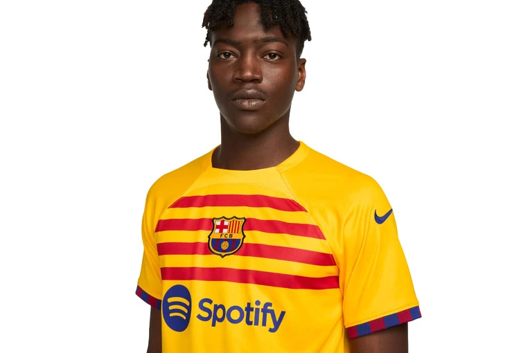 Nike FC Barcelona 2023/24 Stadium Vierde Voetbalshirt Amarillo/University Red/Deep Royal Blue Heren - Afbeelding 3